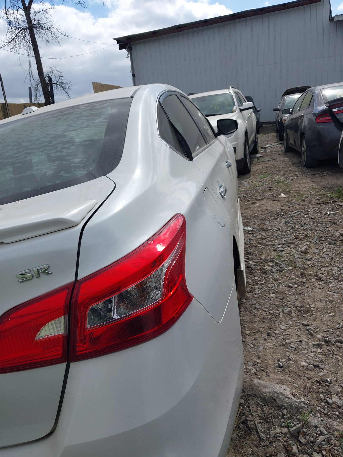2016-2019 NISSAN SENTRA- PARTING OUT- MK-19  # M18609