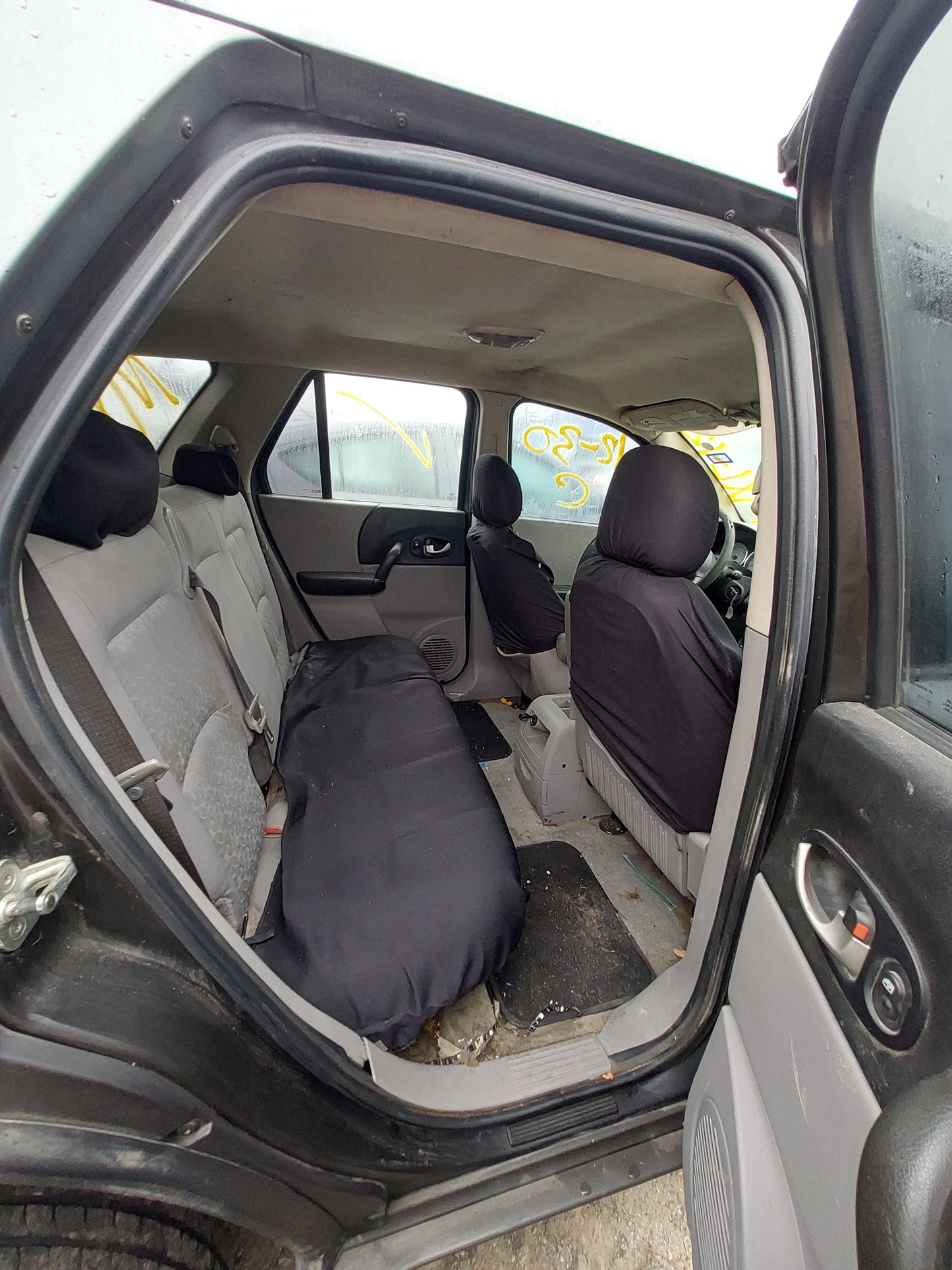 2005 Saturn Vue - Stock #: M18302 - MXL-12