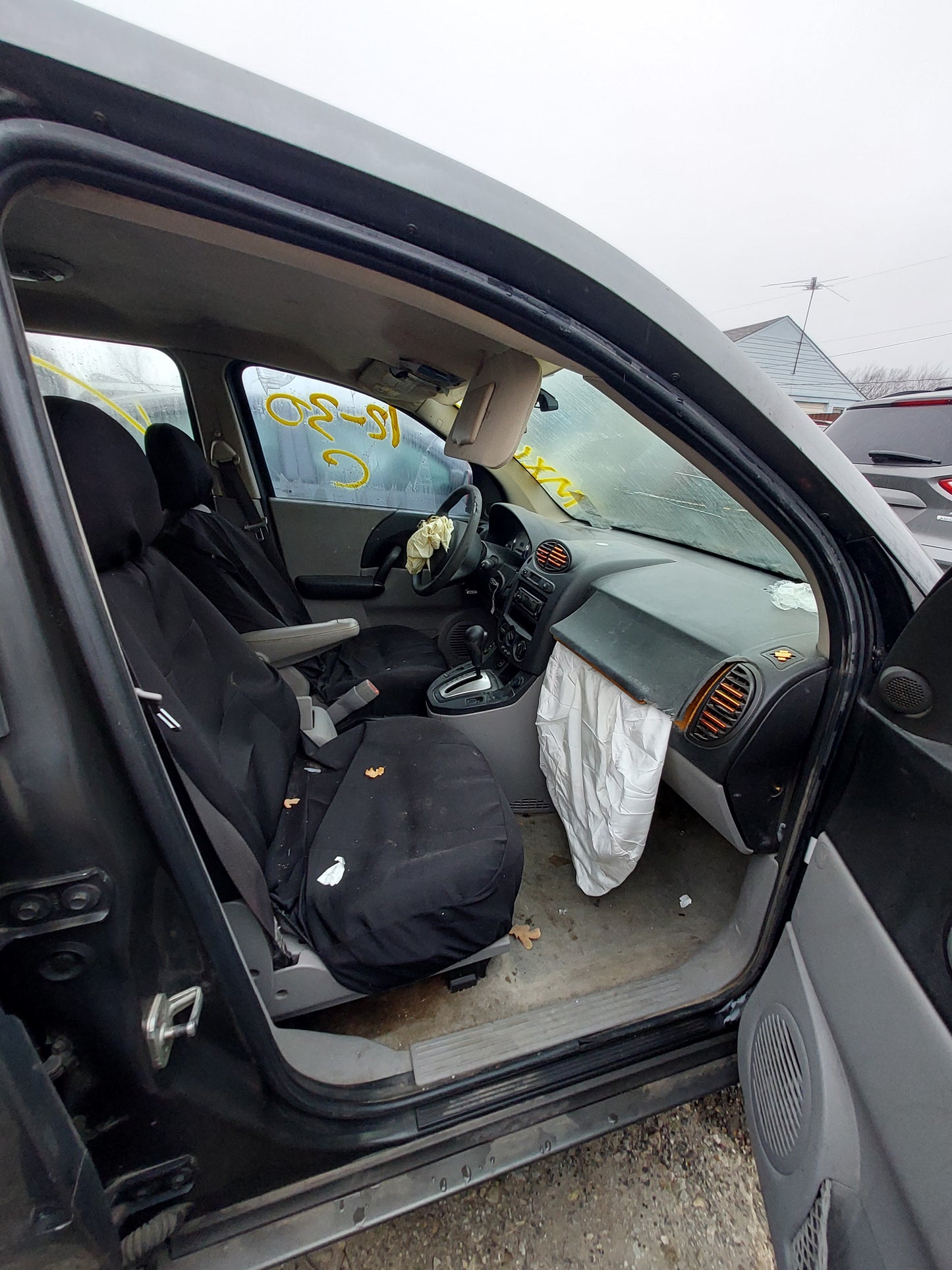 2005 Saturn Vue - Stock #: M18302 - MXL-12