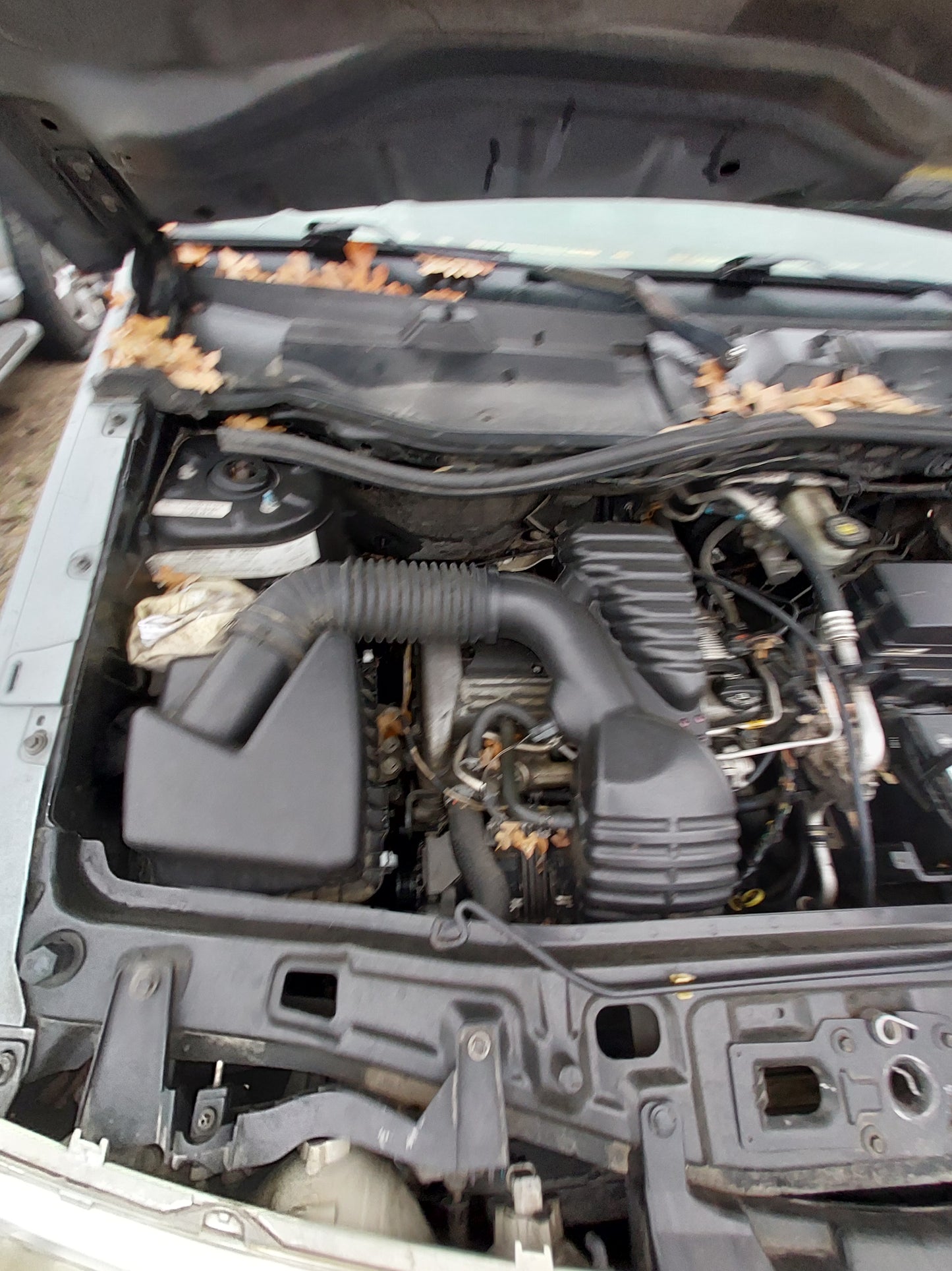 2005 Saturn Vue - Stock #: M18302 - MXL-12