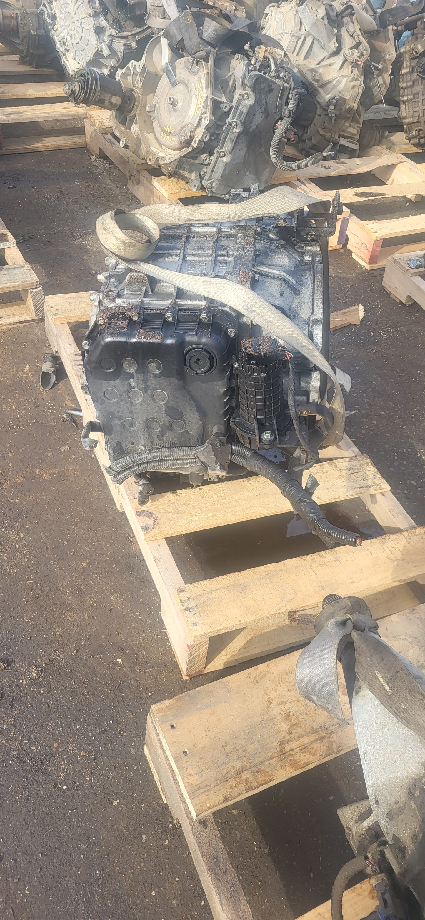 2016-2017 KIA SORENTO  -  AUTOMATIC TRANSMISSION - #M18557