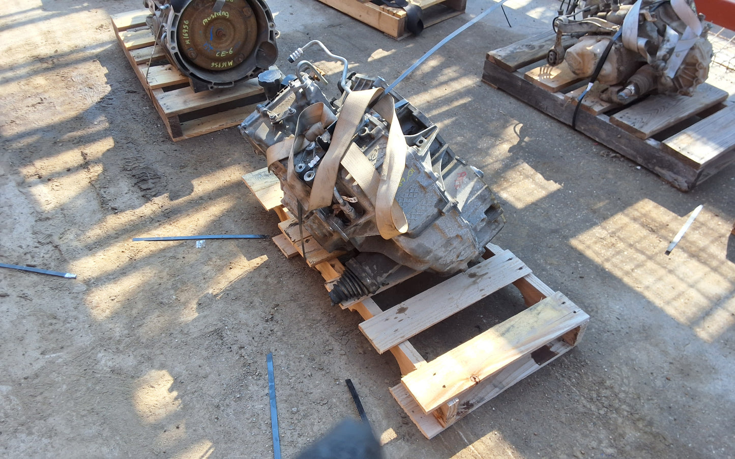 2010 BUICK LACROSSE - AUTOMATIC TRANSMISSION - #M17401