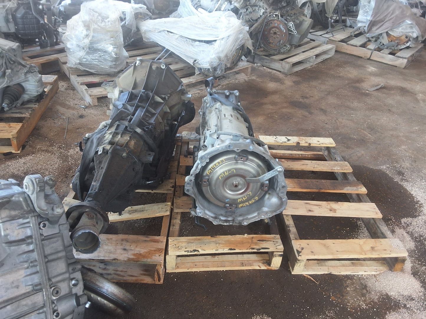 2015 INFINITI Q40 - AUTOMATIC TRANSMISSION -#M19457