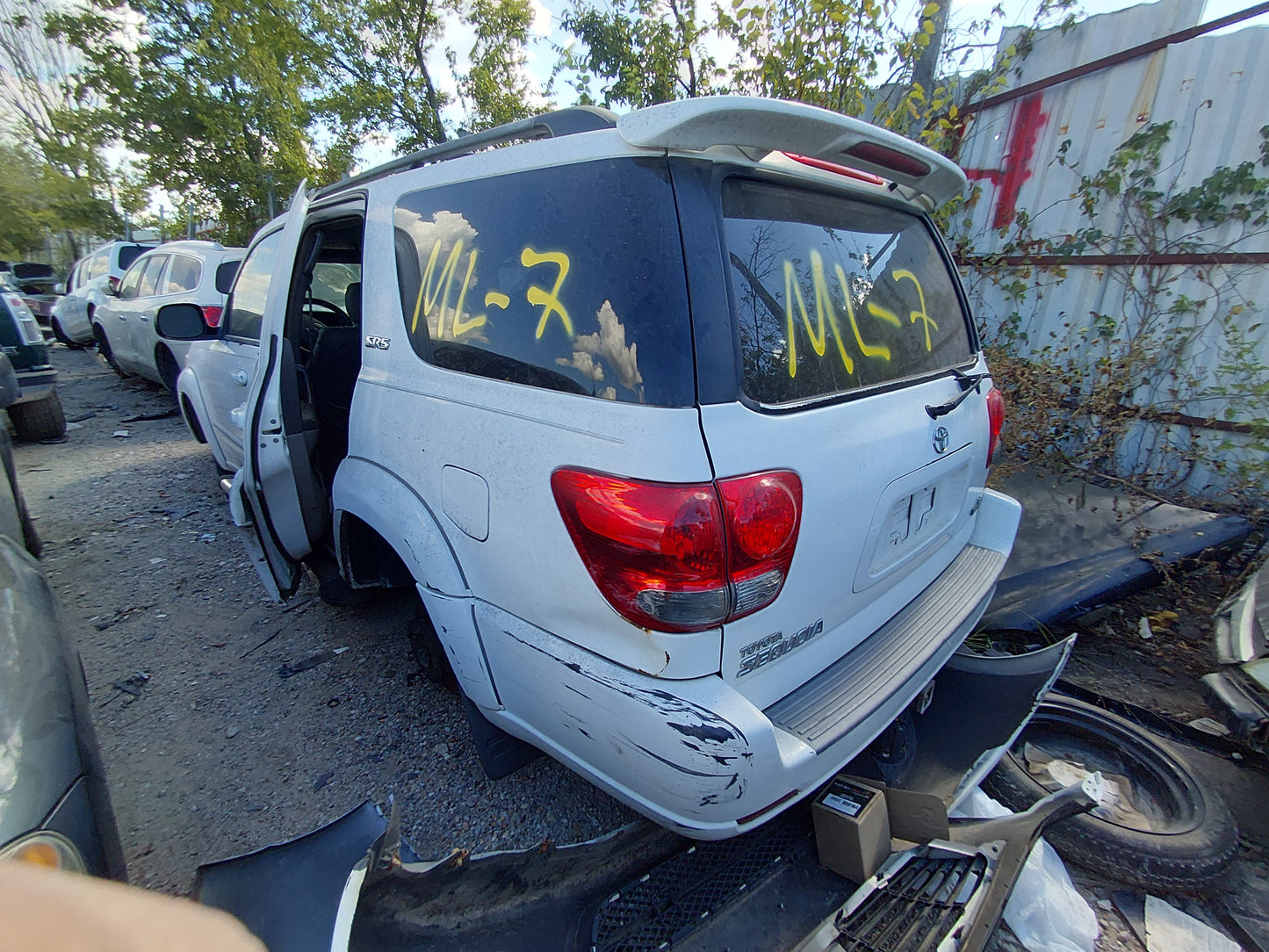 1/2 2001-2007 Toyota Sequoia | All Parts A - F | SKU #: M17817