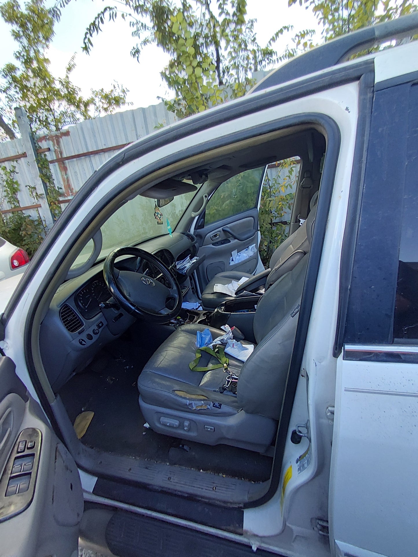 1/2 2001-2007 Toyota Sequoia | All Parts A - F | SKU #: M17817