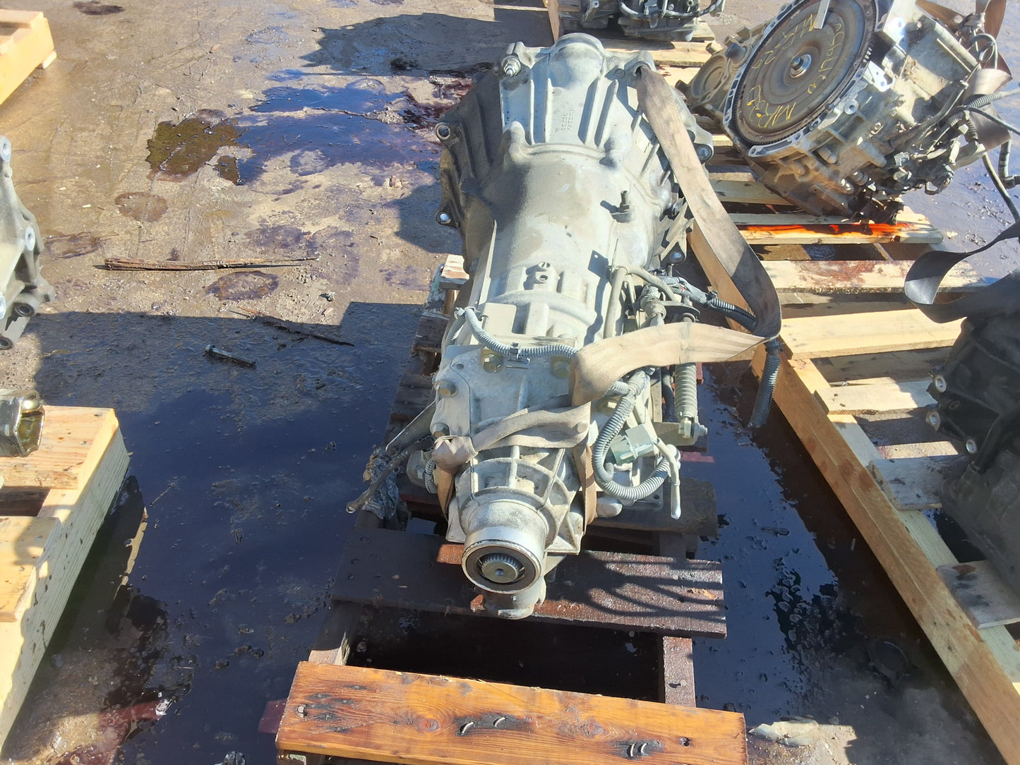 2004 NISSAN TITAN - AUTOMATIC TRANSMISSION - #M17930