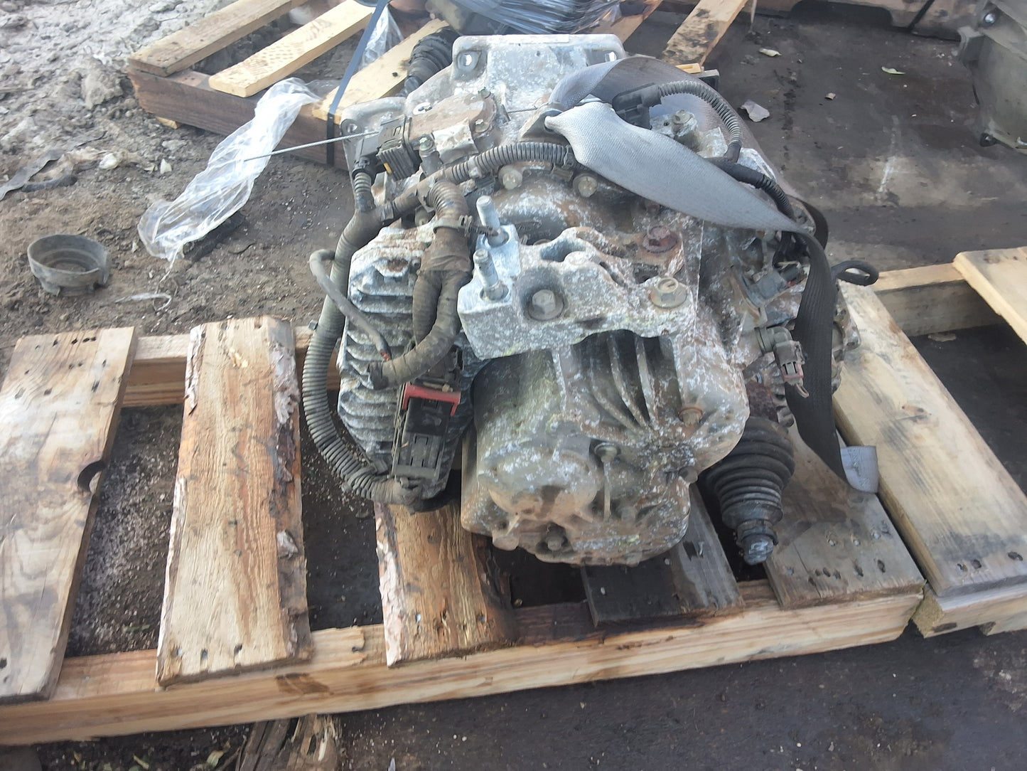 2011 FORD FIESTA - AUTOMATIC TRANSMISSION - #M17942