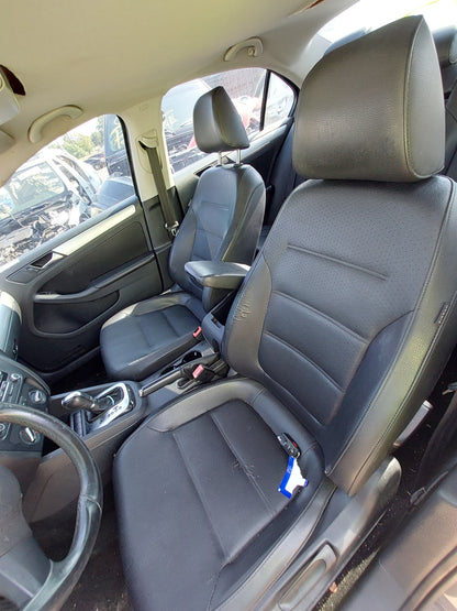 1/2 2011 - 2018 Volkswagen Jetta SE | All Parts A - F | SKU #: M17607 - A-17