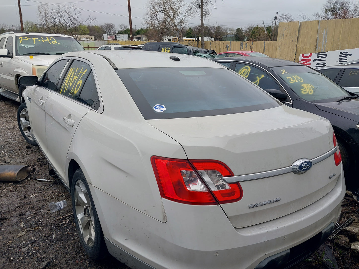 2011 Ford Taurus - Stock #: M18666 - MN-16