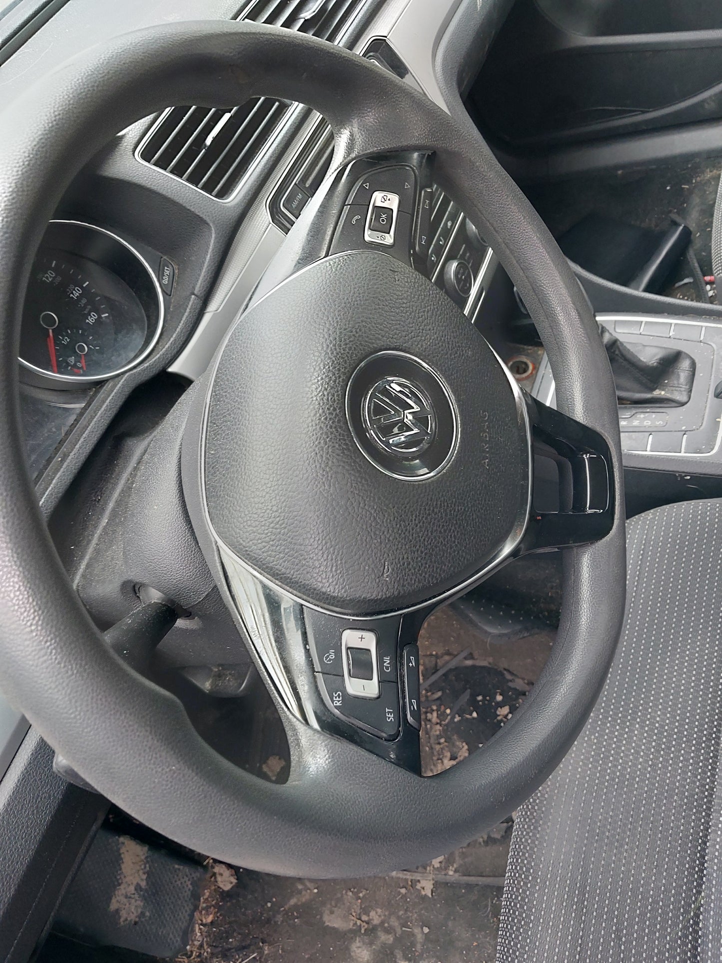 2016-2019 VOLKSWAGEN PASSAT- PARTING OUT- MM-14 #M18644