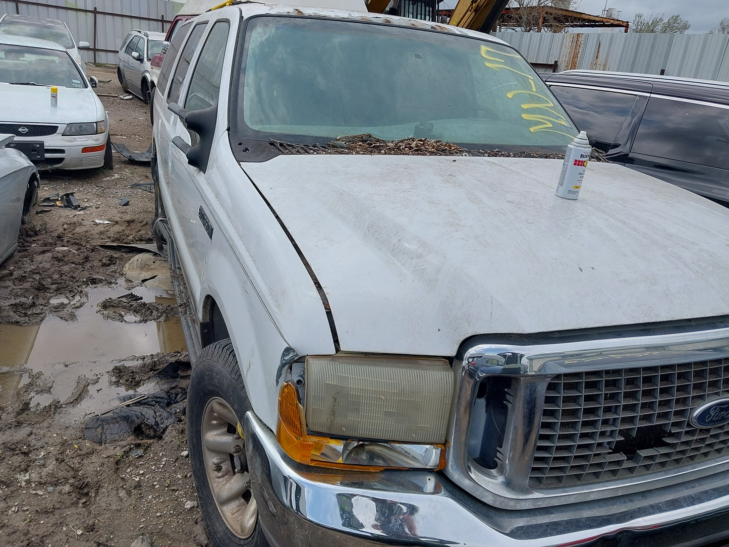 2001 Ford Excursion - Stock #: M18667 - MN-17