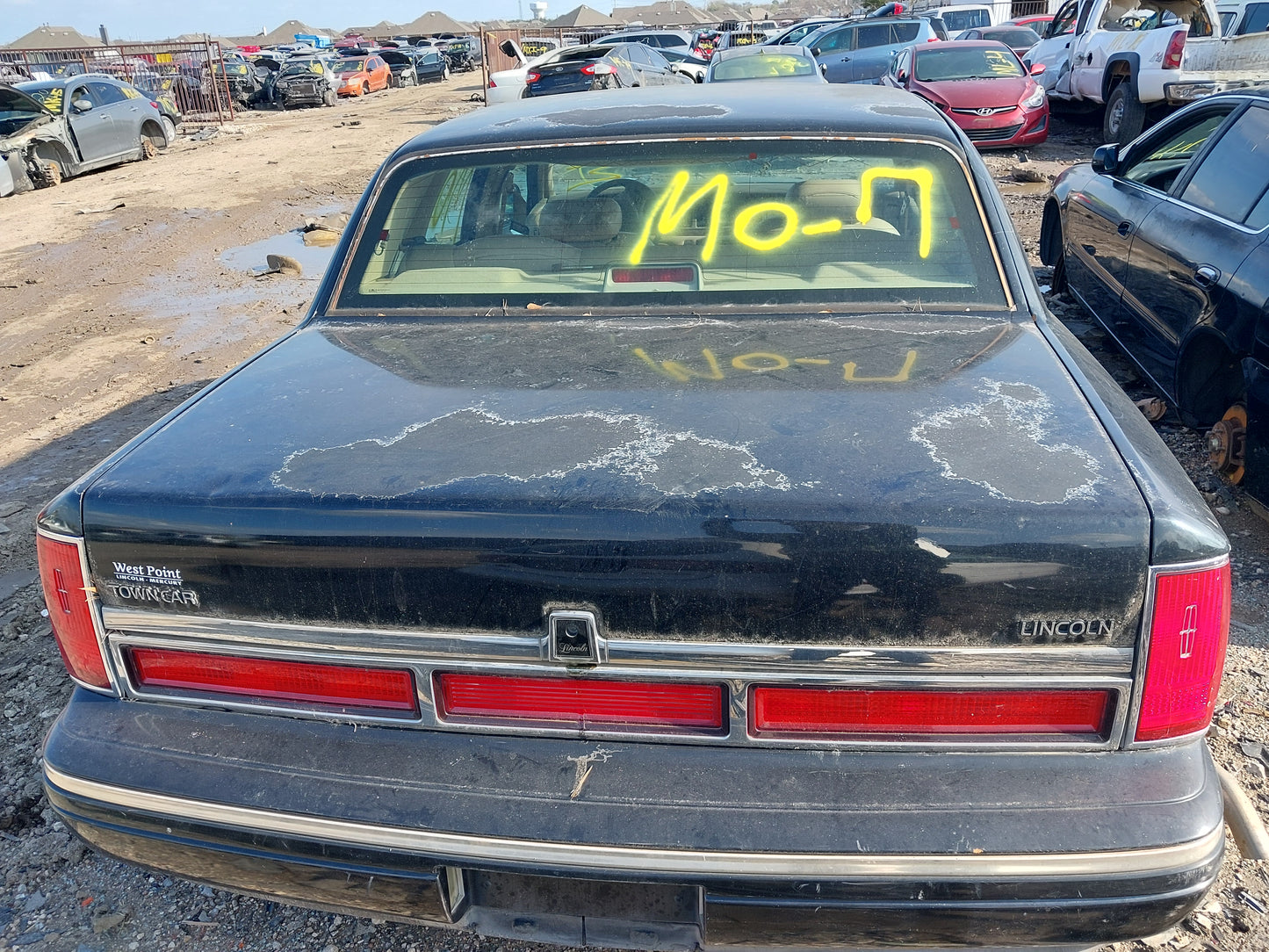 1997 LINCOLN TOWN CAR - STOCK #M18677