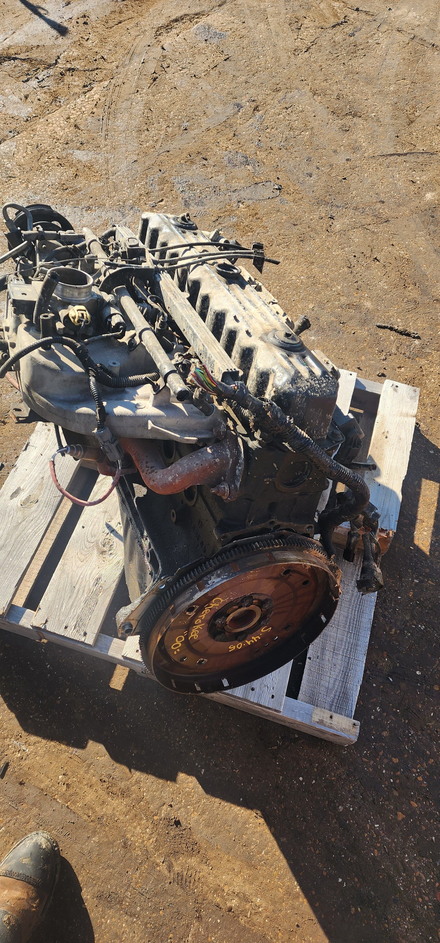 2000-2001 JEEP CHEROKEE 4.0 L ENGINE - #MS4405