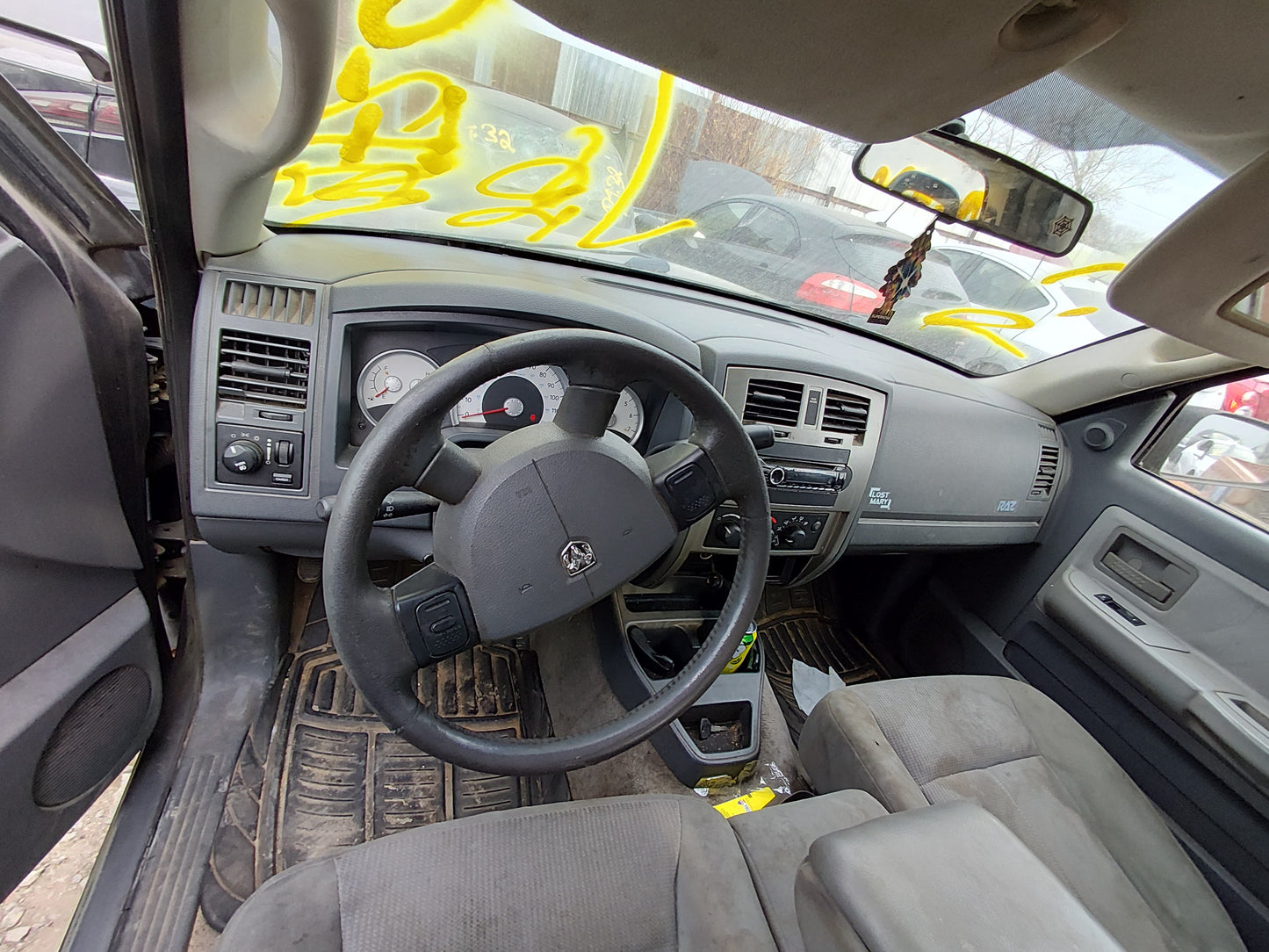 2005-2011 Dodge Dakota - Stock #: M18499