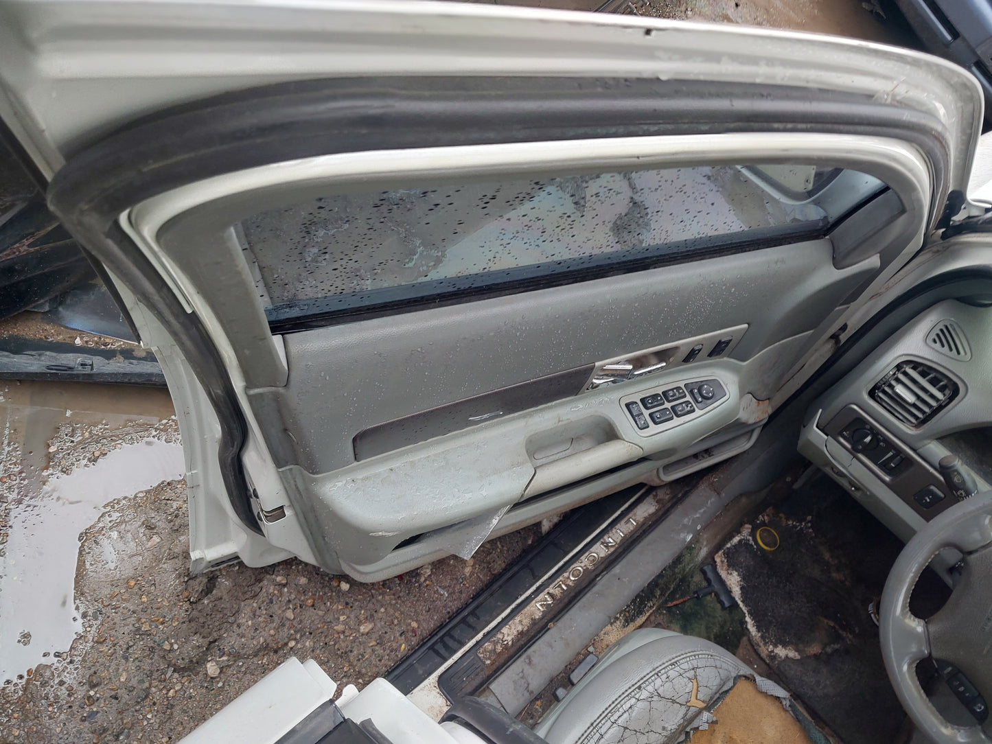 2003 - 2006 Lincoln LS - Stock #: M18669 MN-19