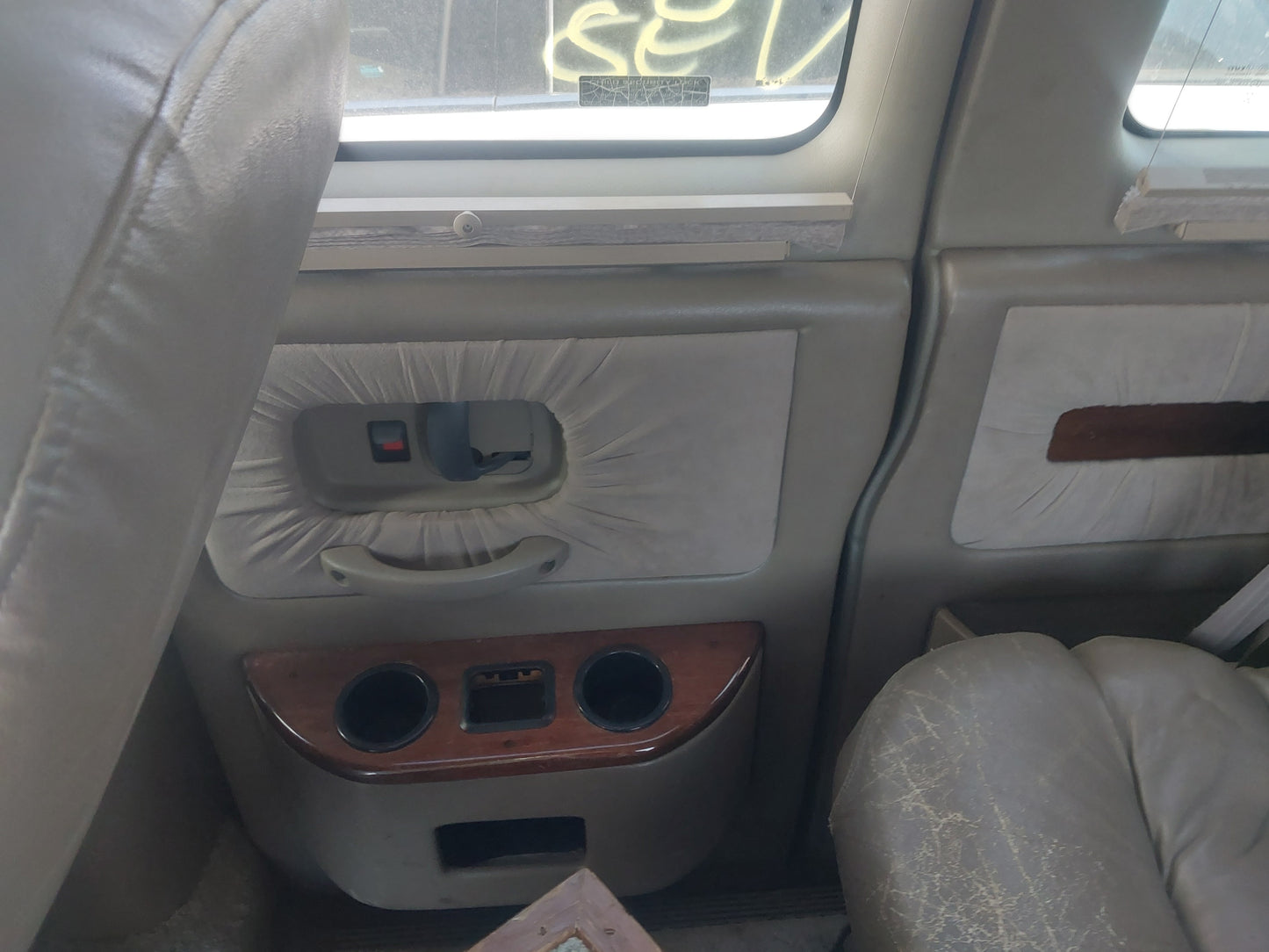 1999 GMC Savana 1500 - Stock #: M18662 - MN-12
