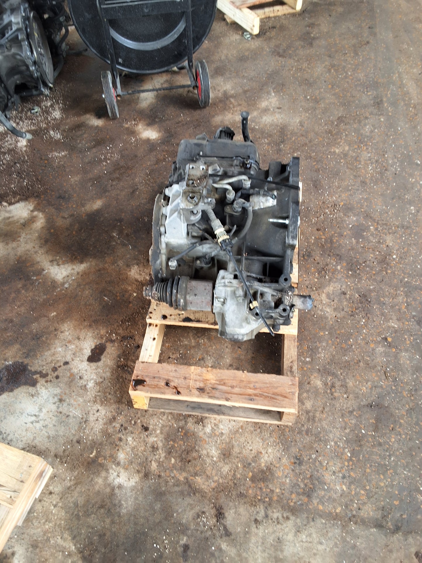 2013-2014 CHRYSLER 200- AUTOMATIC TRANSMISSION -#M19310