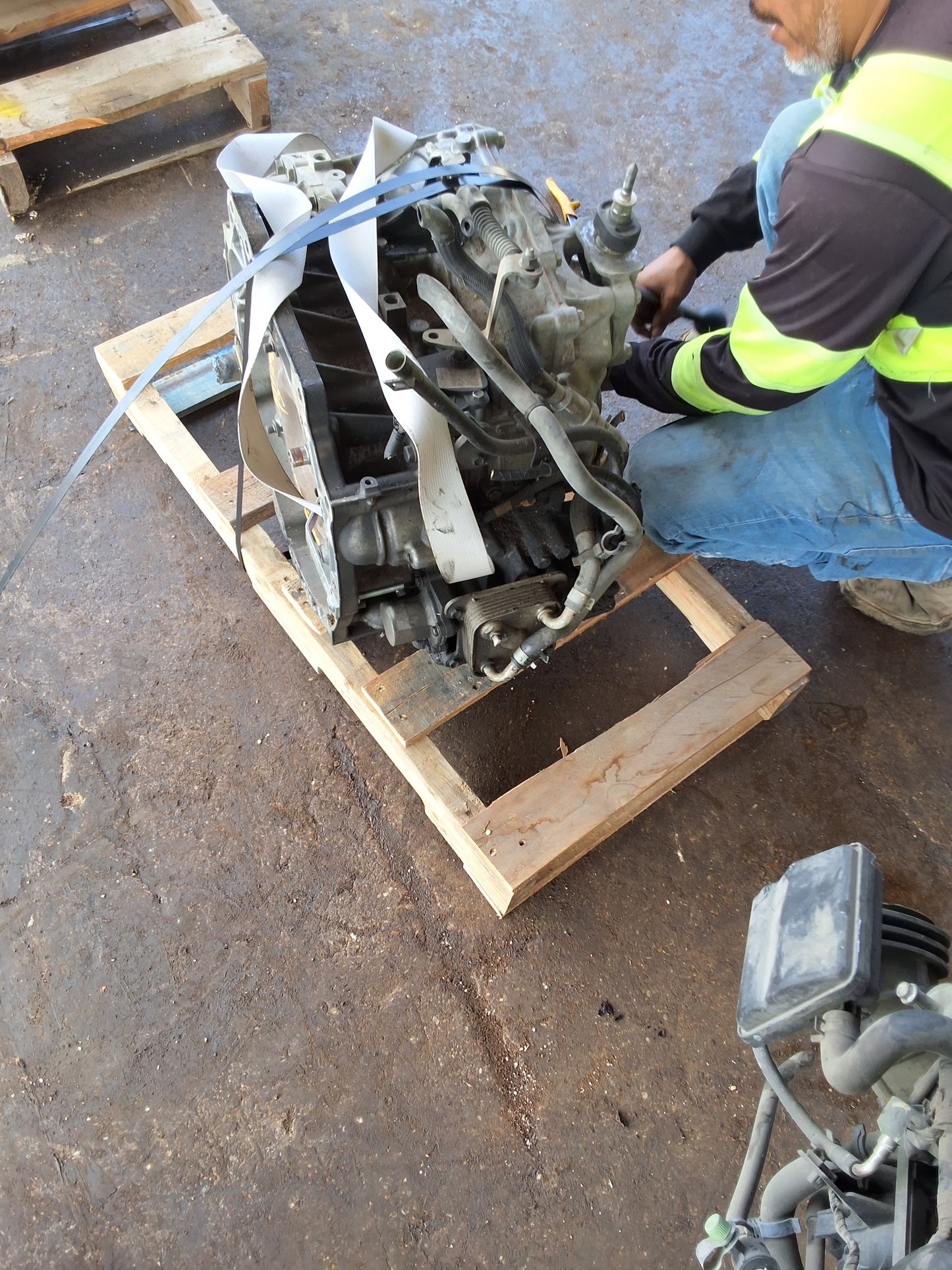 2013 Nissan Altima - Transmission -#M19295