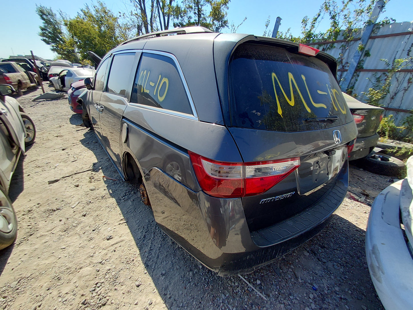 1/2 2005-2010 Honda Odyssey | All Parts A - F | SKU #: M17820