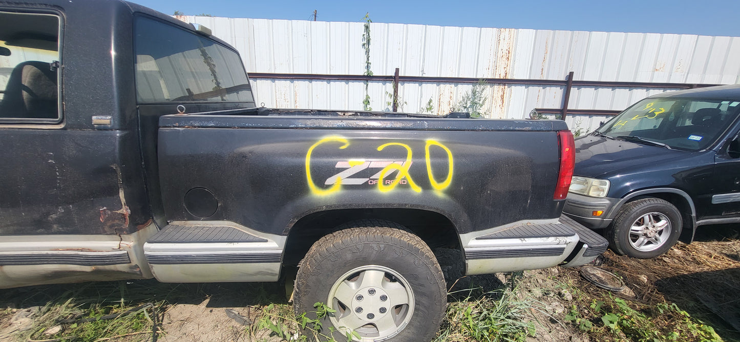 1/2 1988 - 1993 Chevrolet Silverado Truck-1500 | All Parts A - F | SKU #: M17650 - C-20