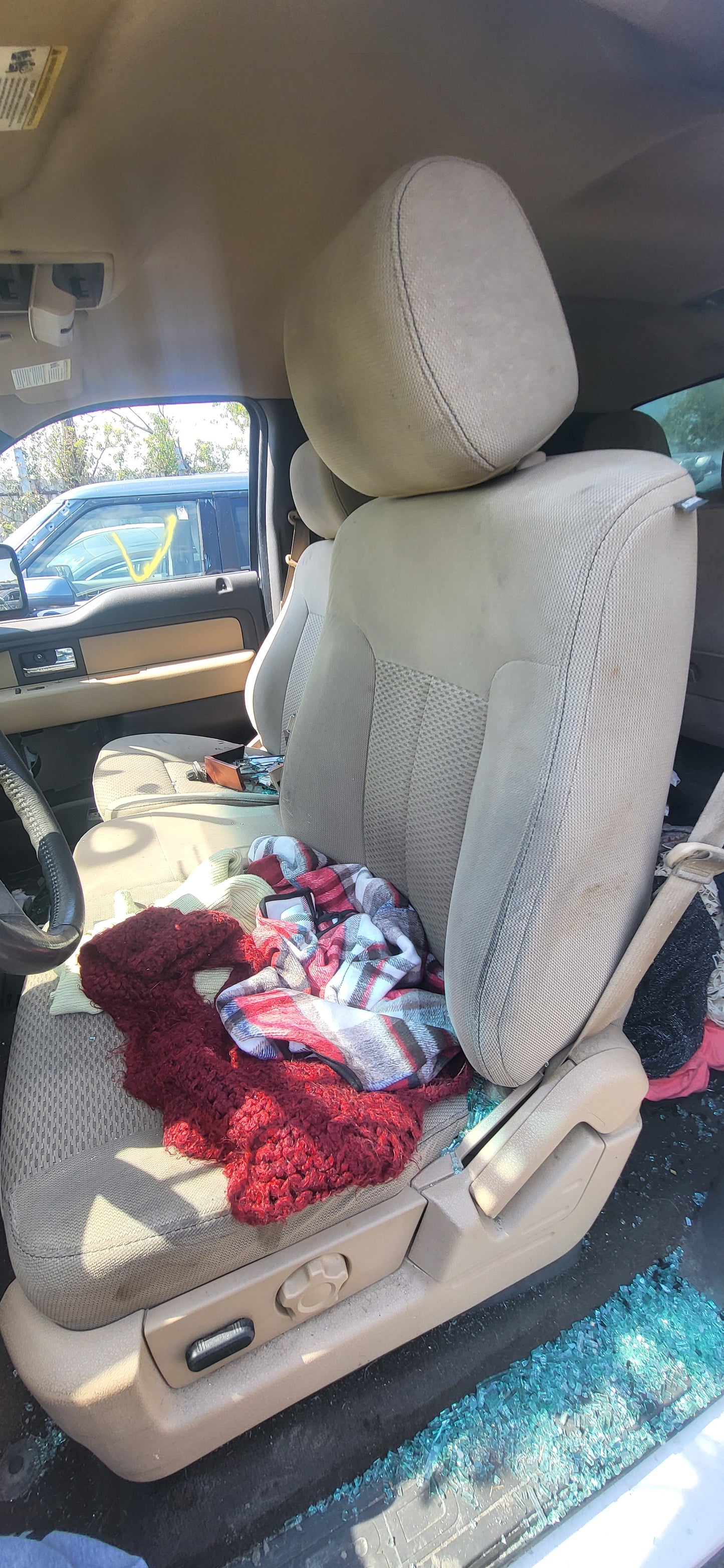 2/2 2009 - 2014 Ford F150 | All Parts G - Z | SKU #: M17646 C-16