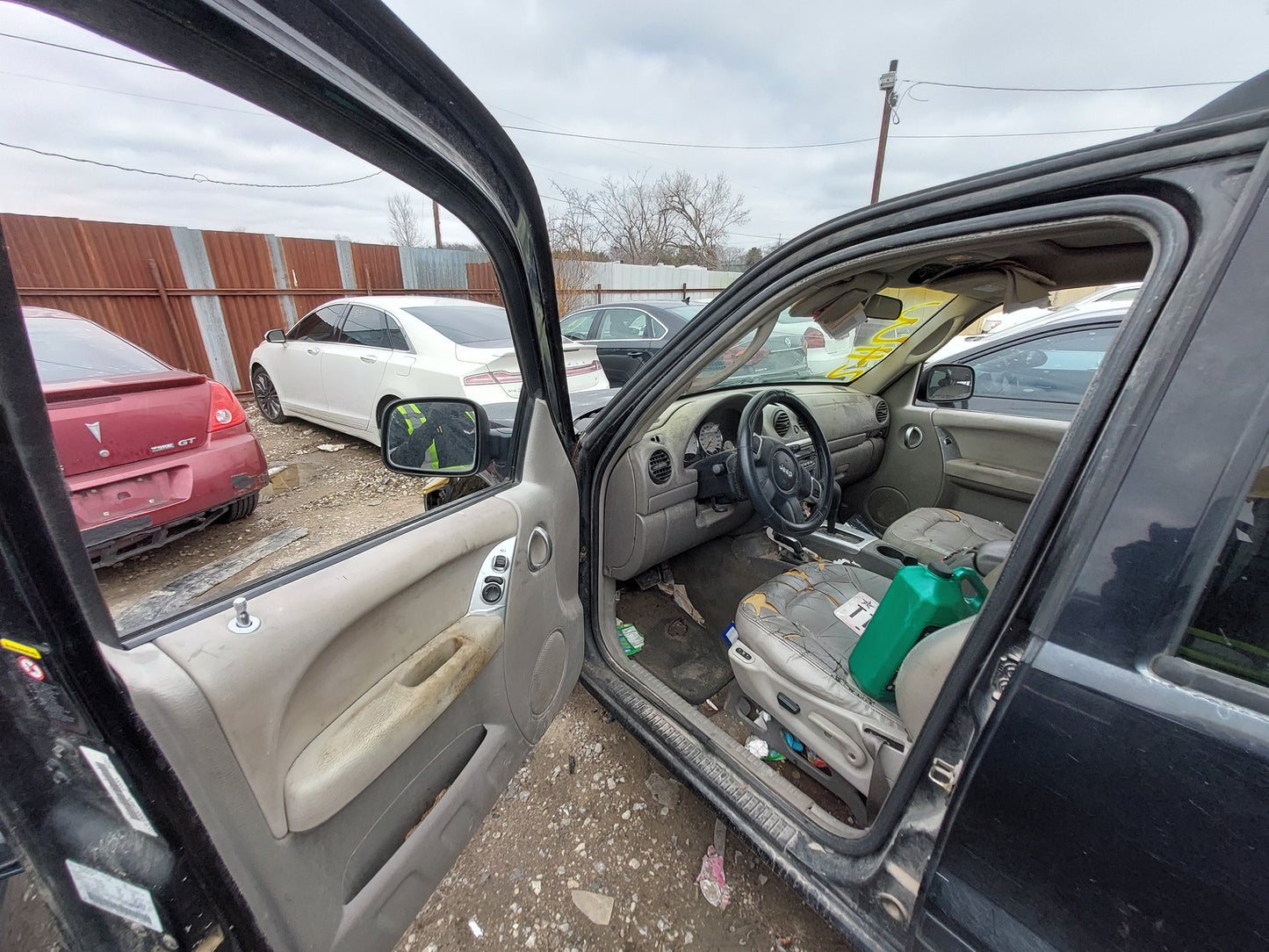 2002 Jeep Liberty - Stock #: M18532 - MH-2