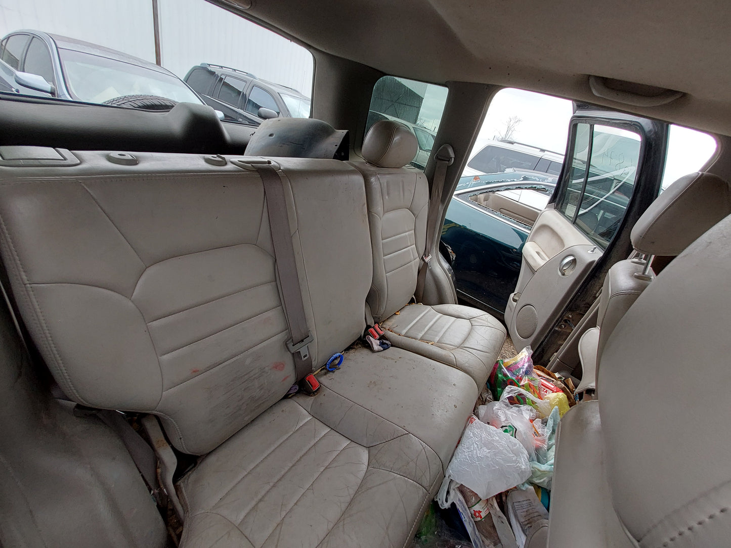 2002 Jeep Liberty - Stock #: M18532 - MH-2