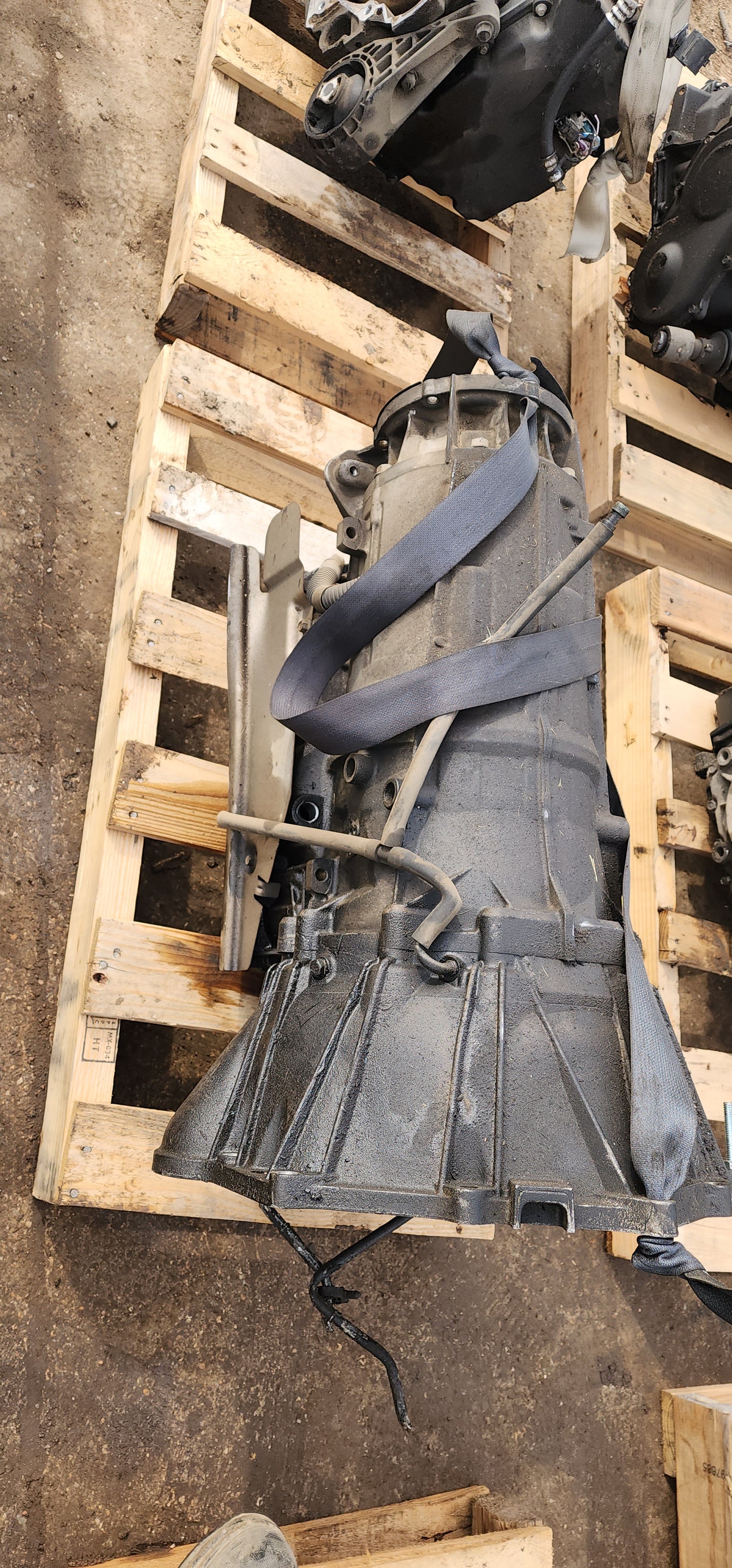 2010-2011 CHEVROLET SUBURBAN  - AUTOMATIC TRANSMISSION -#M18113