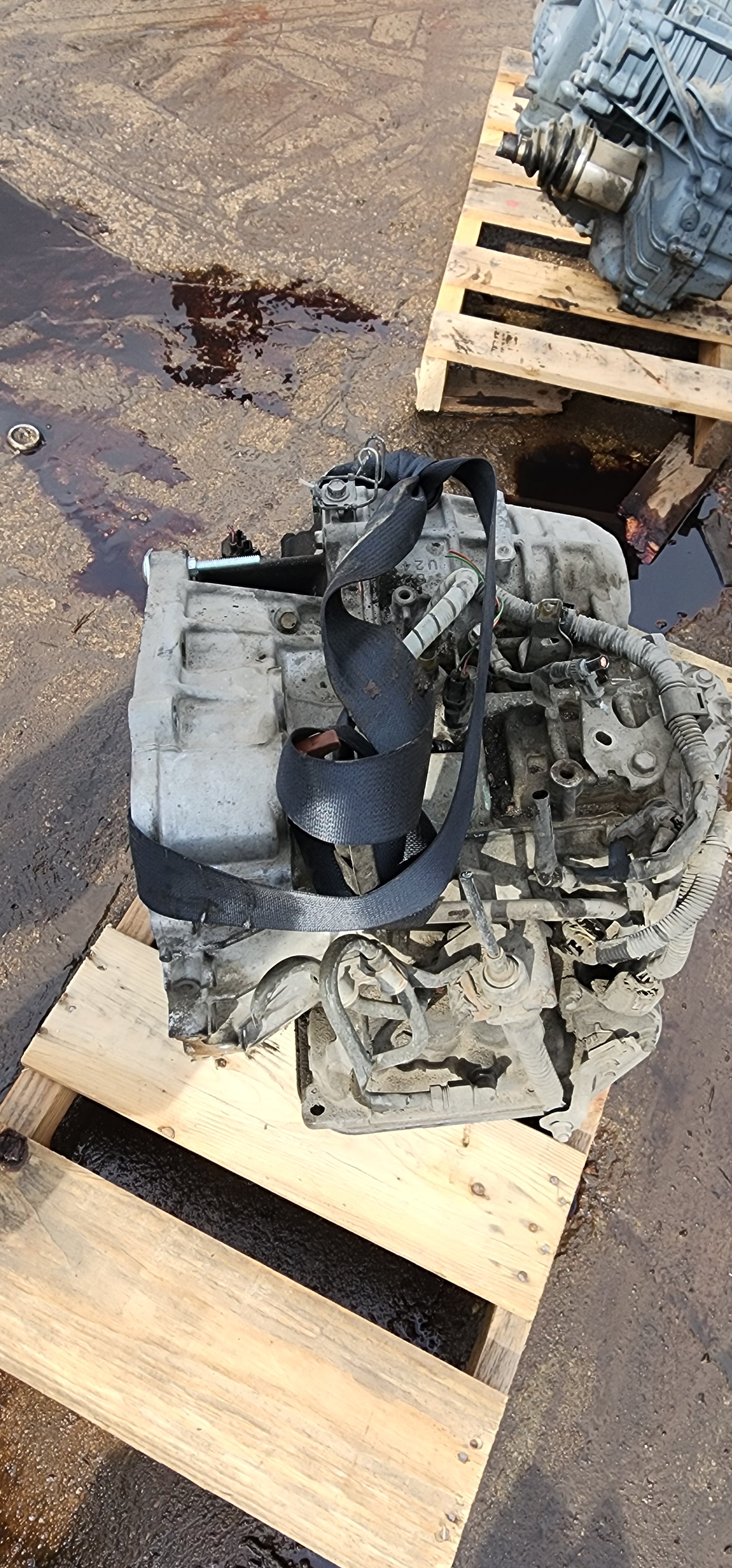 2002-2005 TOYOTA CAMRY - AUTOMATIC TRANSMISSION -#M17815