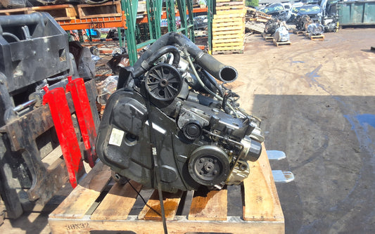 2003-2006 VOLVO XC90 2.5 L ENGINE - # M17489