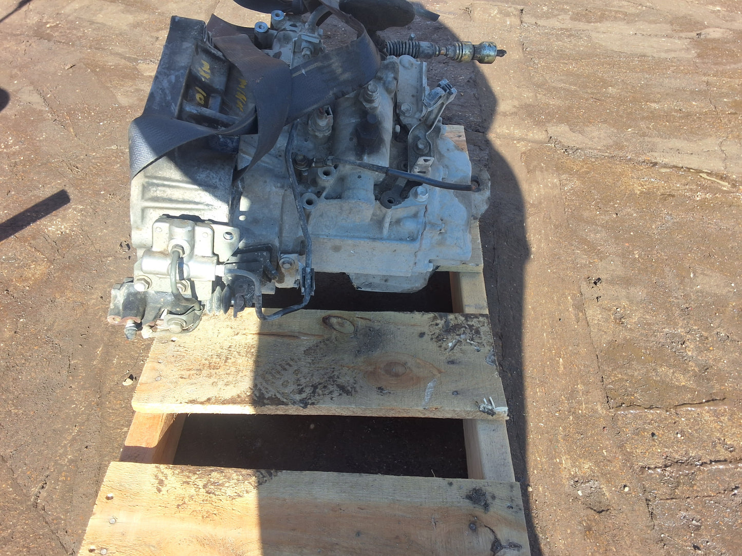 2004-2005 TOYOTA CAMRY - MANUAL TRANSMISSION - #M18100