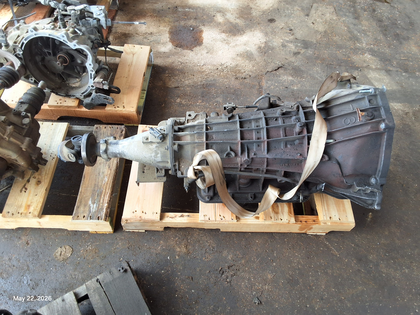 2001 FORD EXPEDITION  -  AUTOMATIC TRANSMISSION - #M18990