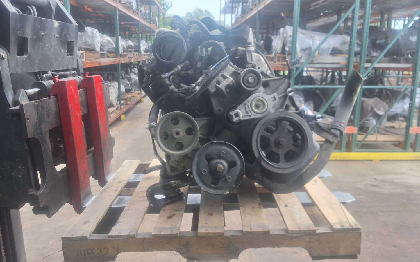 2001-2007 CHRYSLER TOWN & COUNTRY 3.8 L ENGINE - #M17528