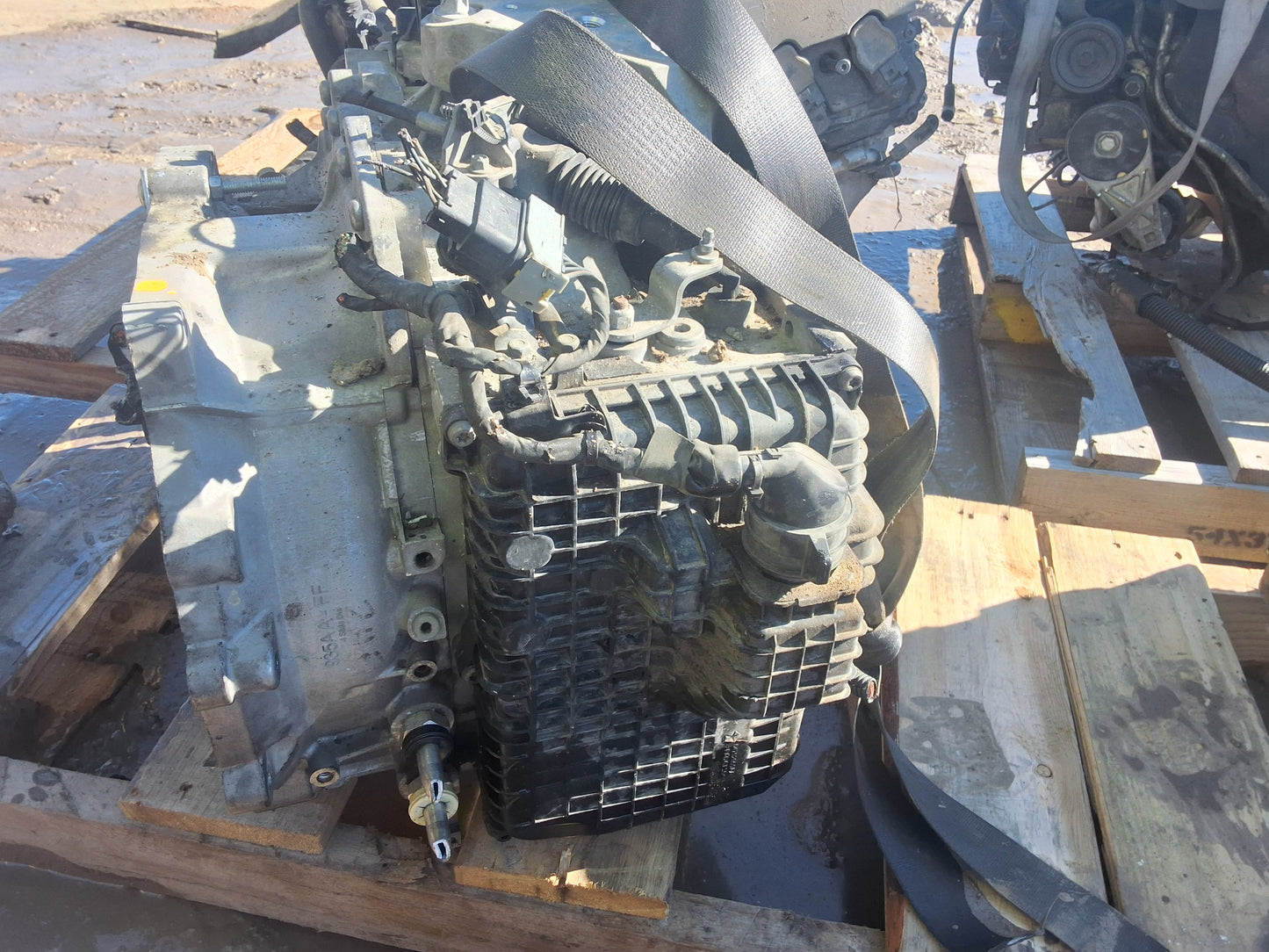 2015 DODGE CHRYSLER 200 - AUTOMATIC TRANSMISSION -#M18008