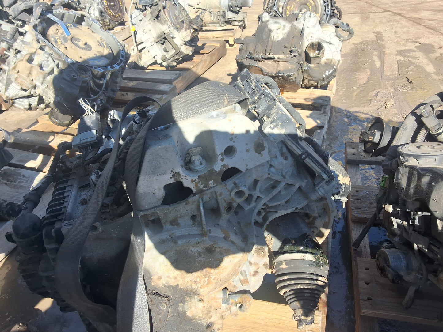 2015 DODGE CHRYSLER 200 - AUTOMATIC TRANSMISSION -#M18008