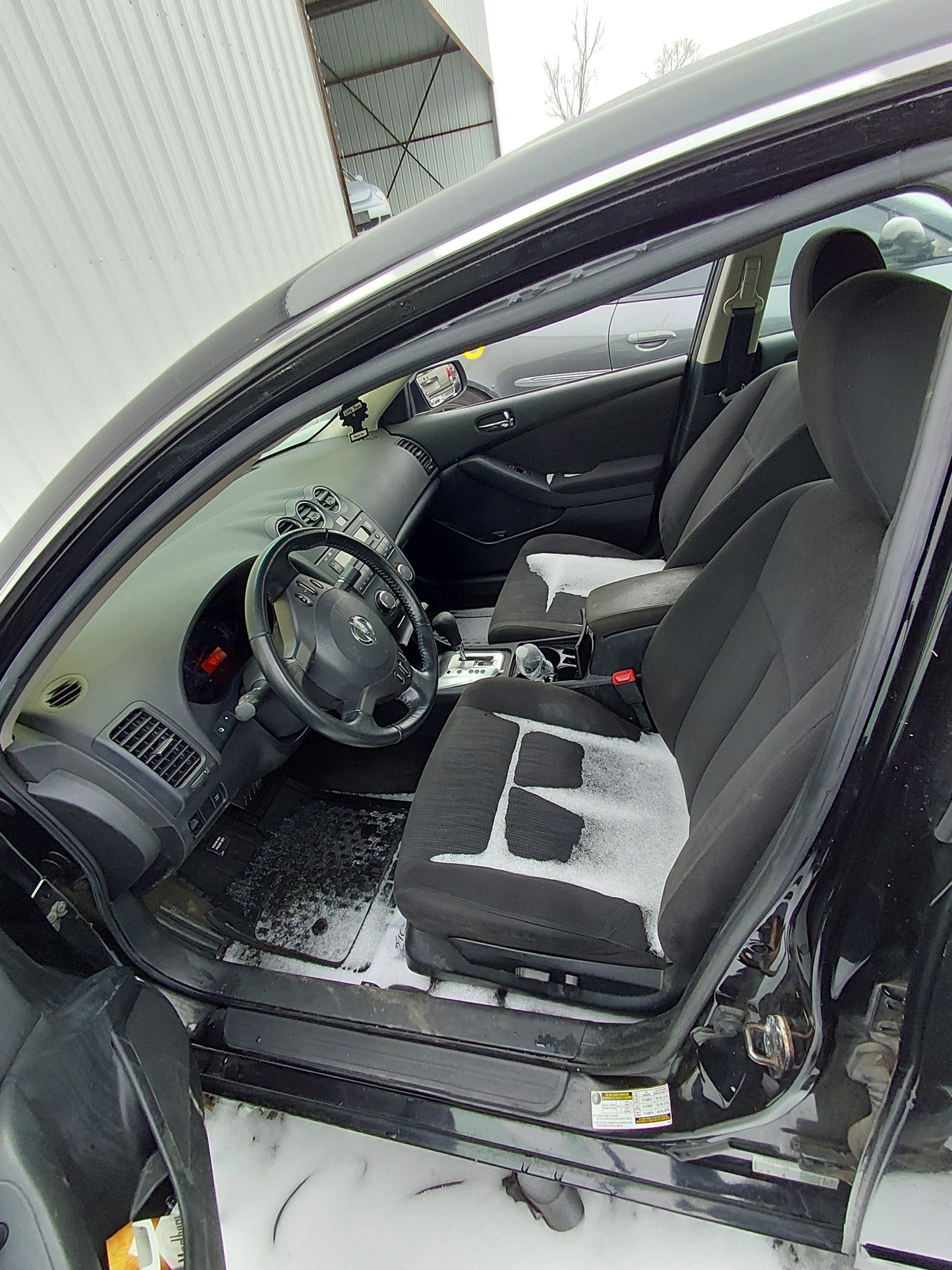 2010 Nissan Altima - Stock #: M18429 - MB-19