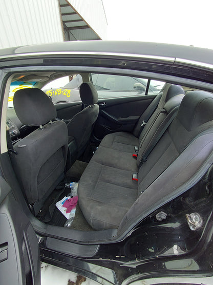 2010 Nissan Altima - Stock #: M18429 - MB-19