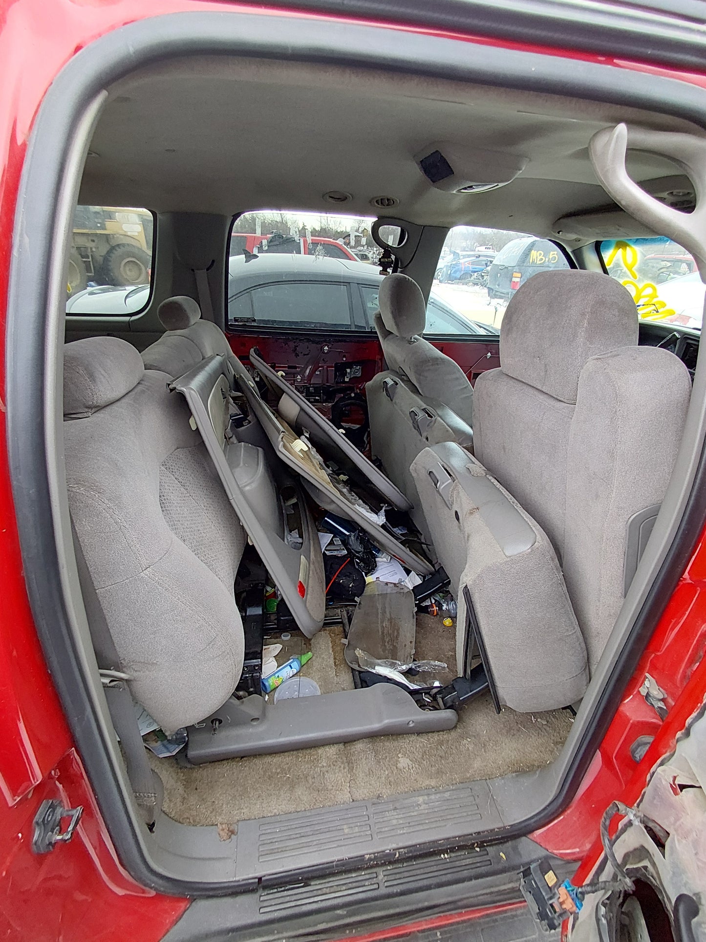 2000-2006 Chevrolet Suburban - Stock #: M18419