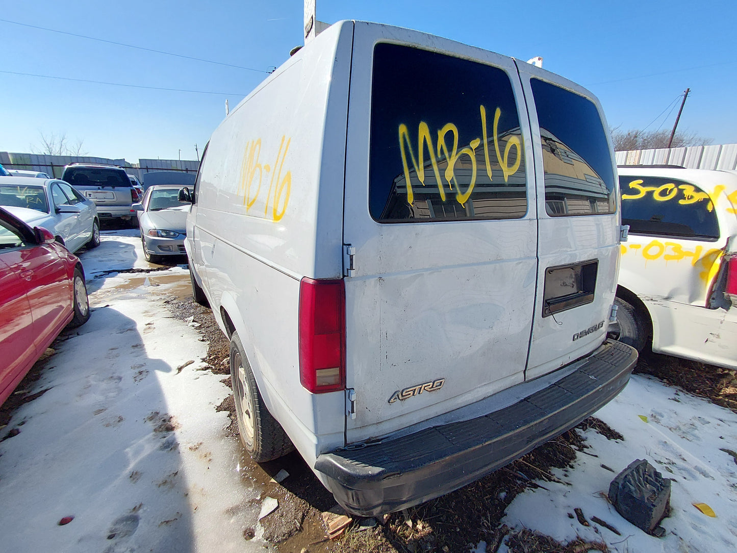 1998 - 2005 Chevrolet Astro - Stock #: M18426 MB-16