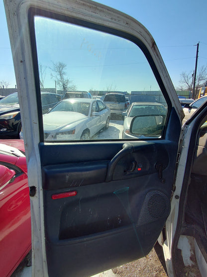 1998 - 2005 Chevrolet Astro - Stock #: M18426 MB-16