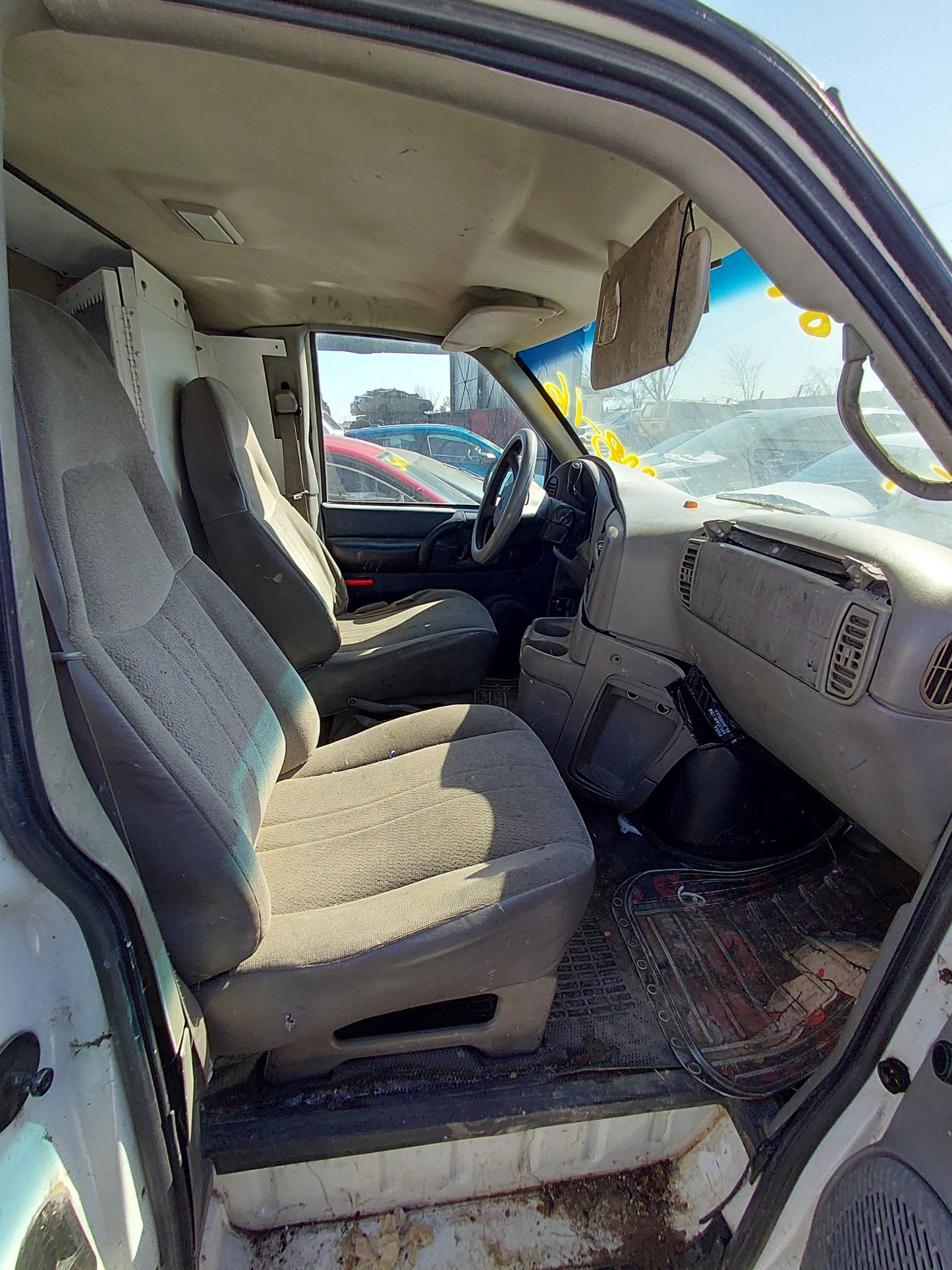 1998 - 2005 Chevrolet Astro - Stock #: M18426 MB-16