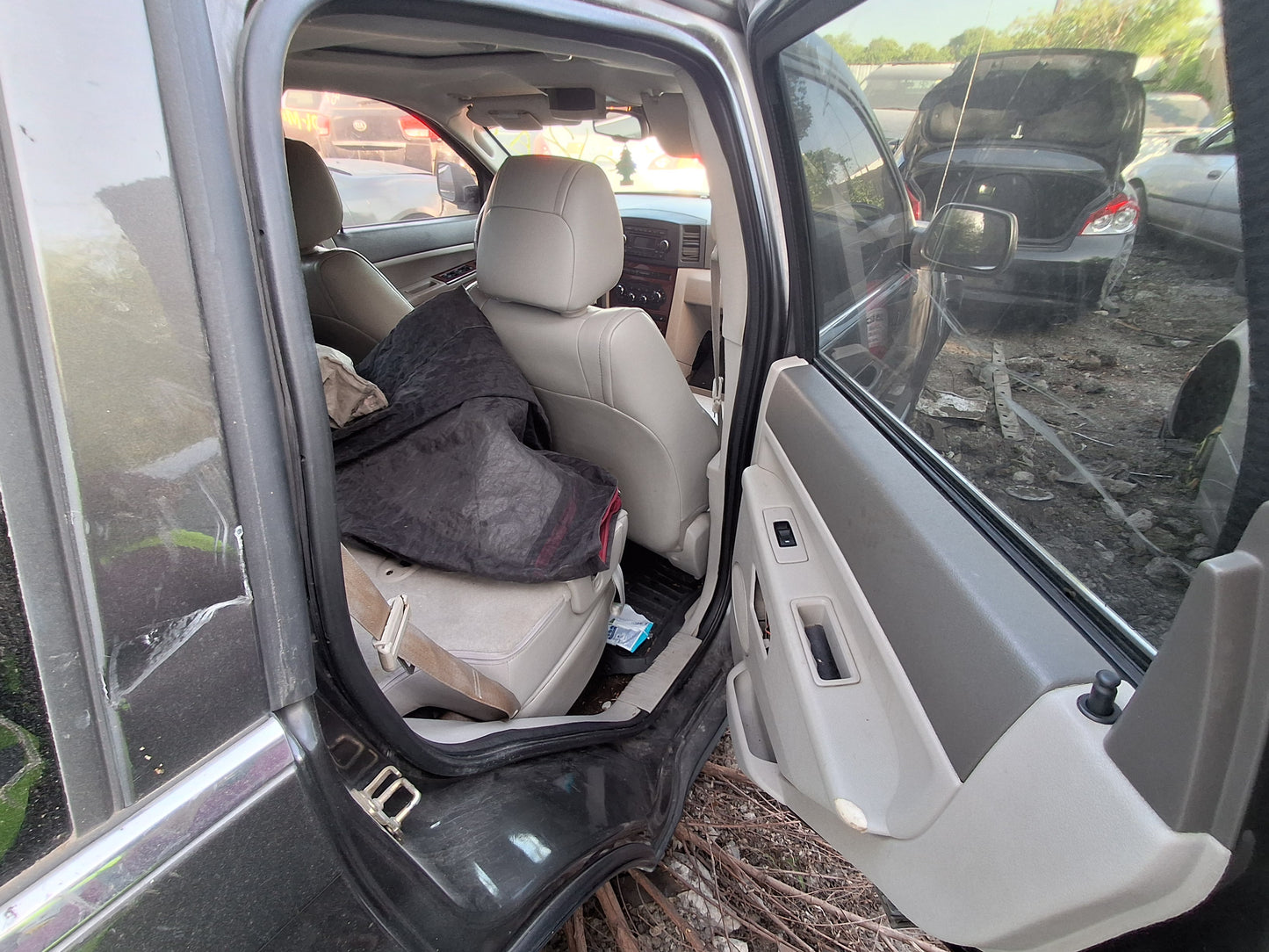 2005-2007 Jeep Grand Cherokee - Stock #: M19458