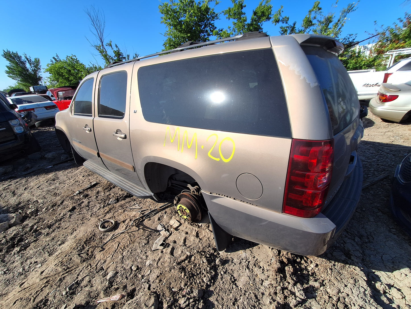 2007-2014 CHEVY SUBURBAN - PARTING OUT-MM-20 - Stock #:M19450