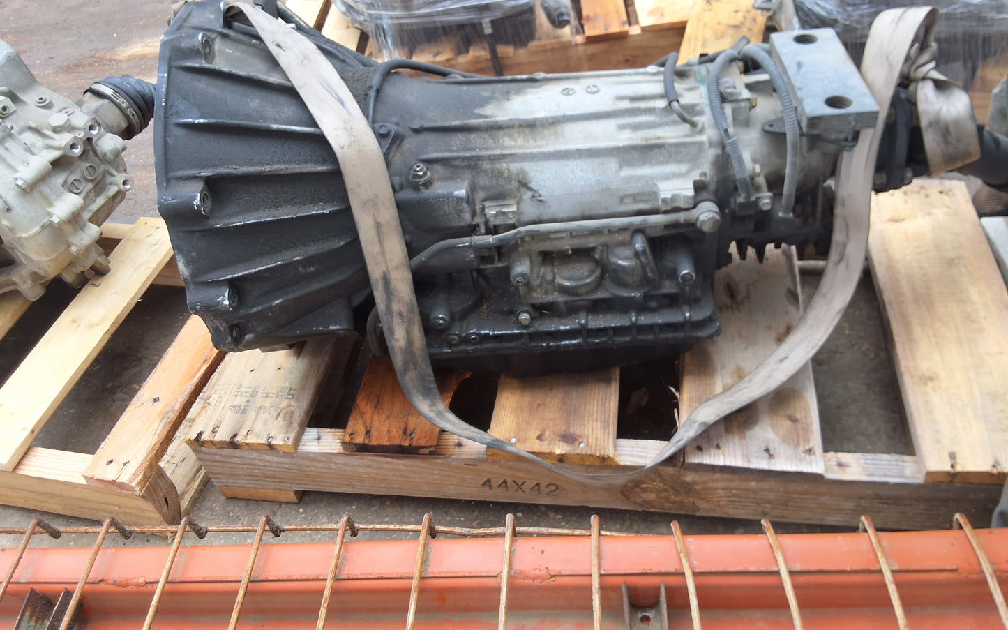 2001-2002 NISSAN PATHFINDER - AUTOMATIC TRANSMISSION -#M17525