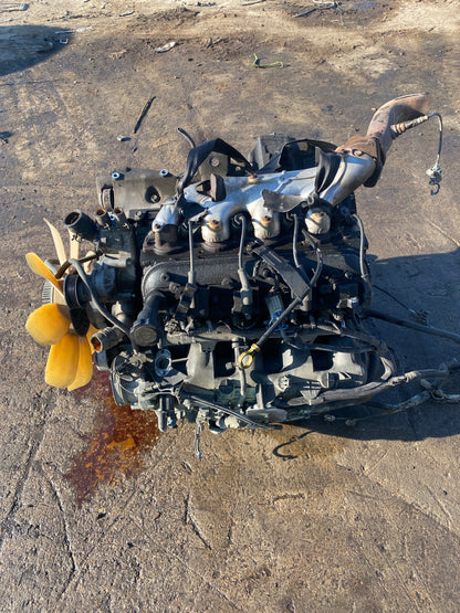 2002-2004 CHEVY SILVERADO 1500 - 5.3 L ENGINE - #M17747