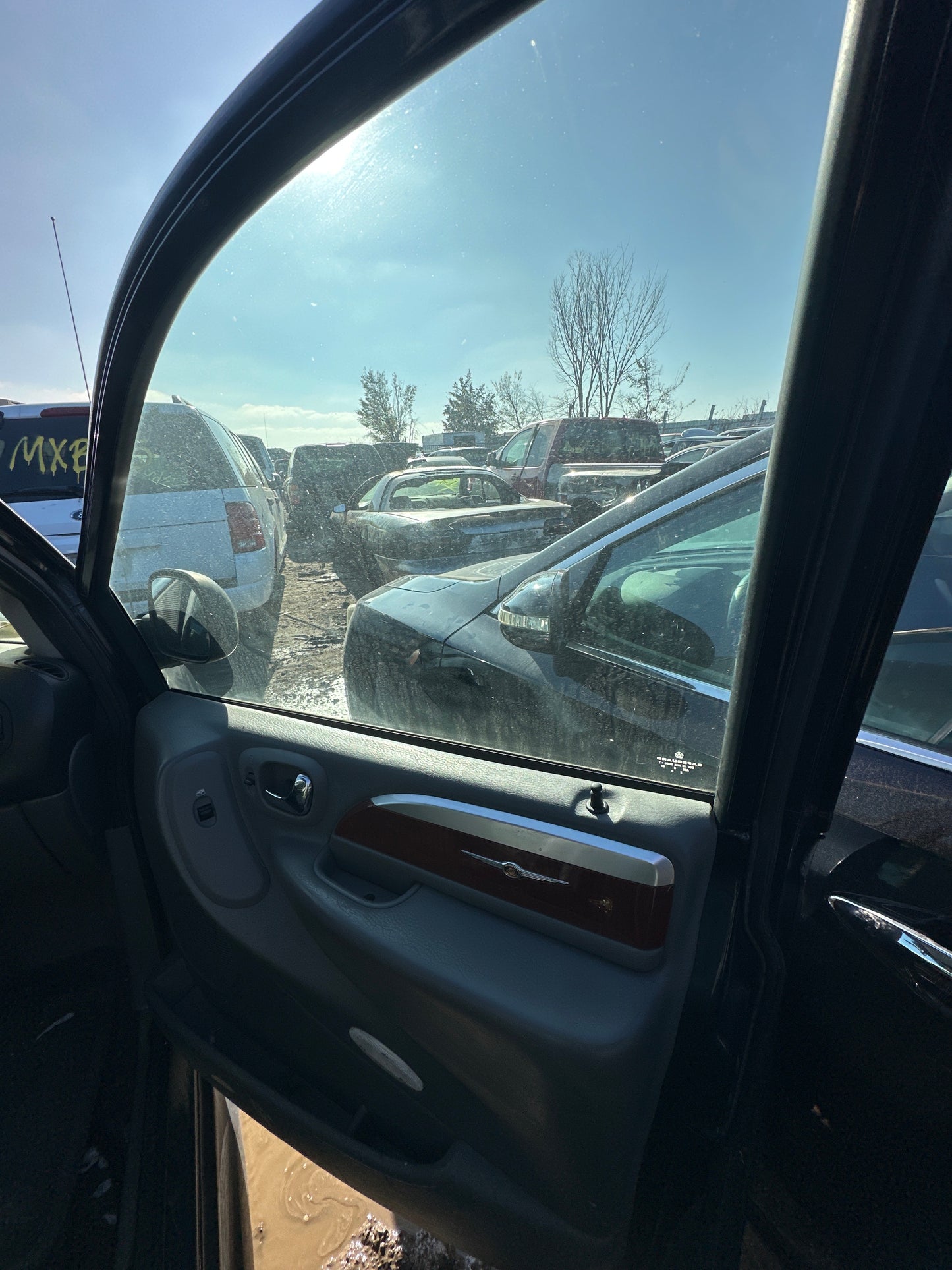 2001-2007 Chrysler Town & Country - Stock #M18150