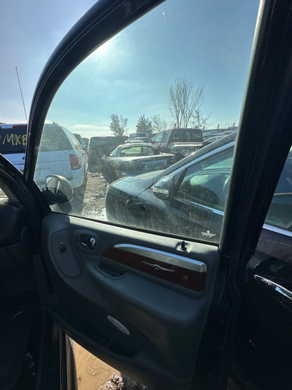 2001-2007 Chrysler Town & Country - Stock #M18150