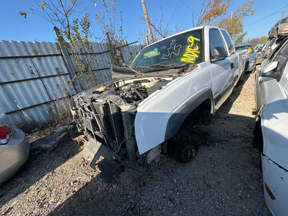 2004 CHEVY SILVERADO 2500 - Stock # M18119
