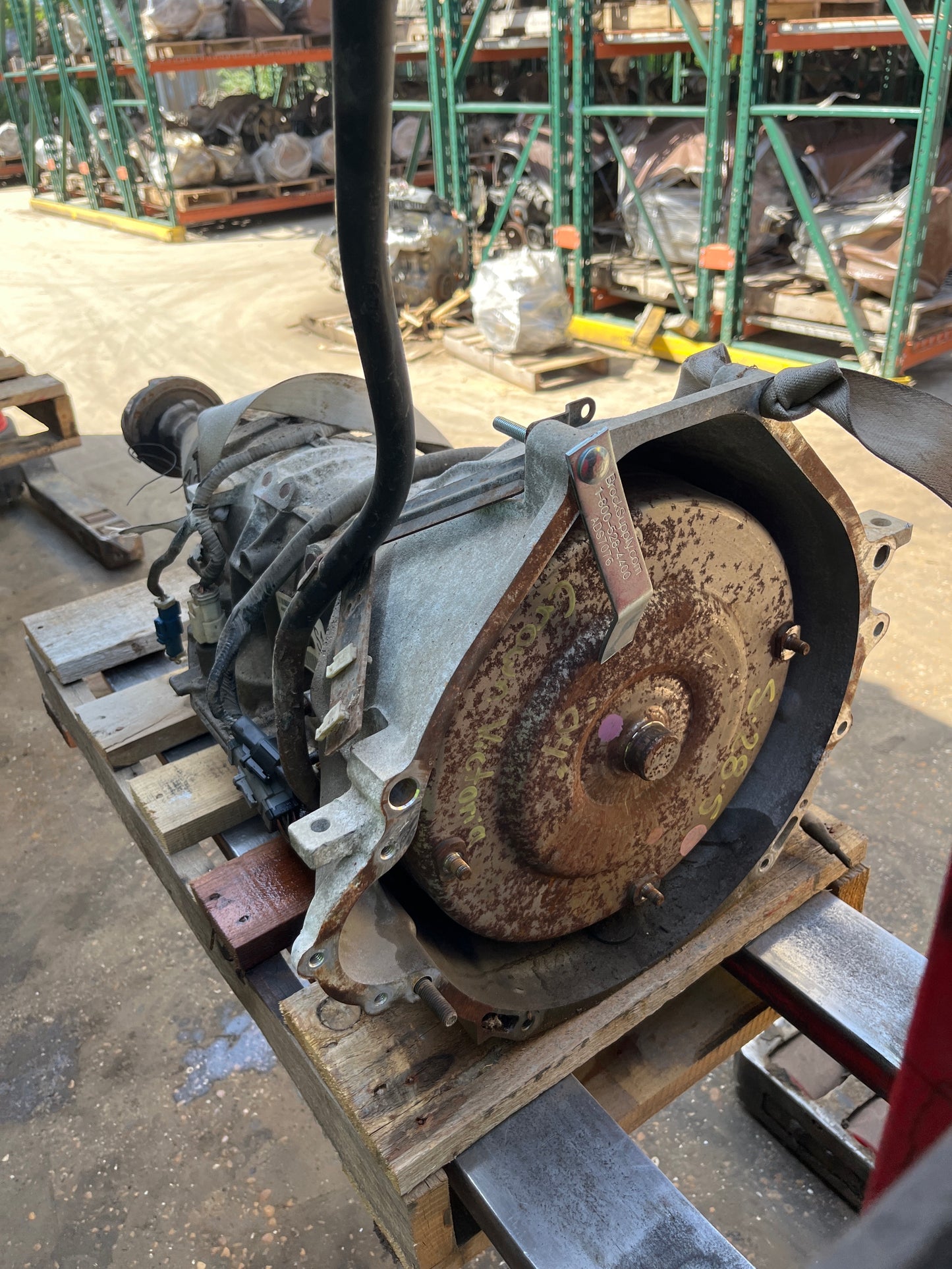 2004 Ford Crown Vic - Automatic Transmission -#S2805