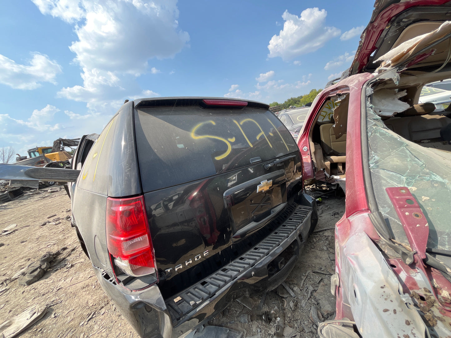 2/2 2011 Chevrolet Tahoe | All Parts G - Z | SKU # M17631